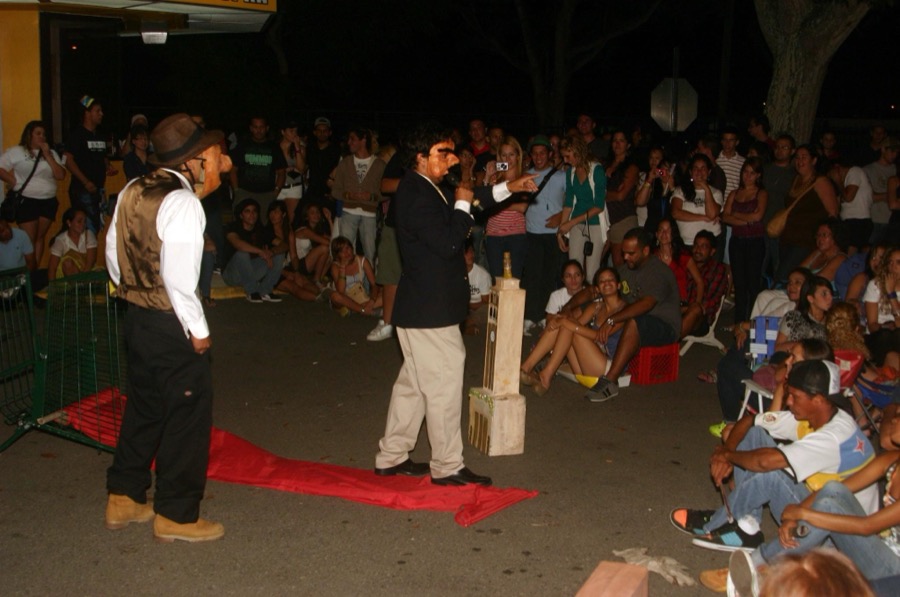 Agitarte en UPR Arecibo